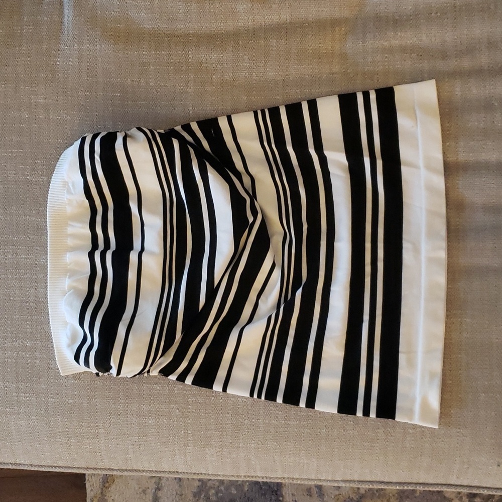 Black and Whielte Stripped Tube Top